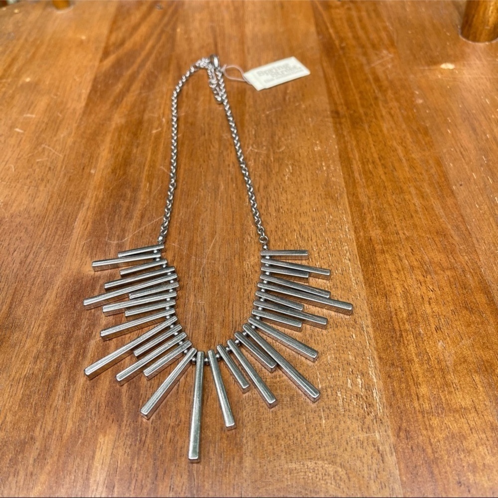 Nwt Silver Tone Adjustable Length Statement Neckl… - image 4